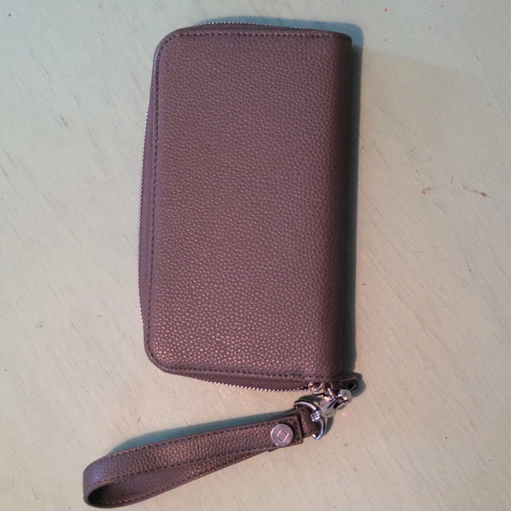 Thirty one wristlet wallet